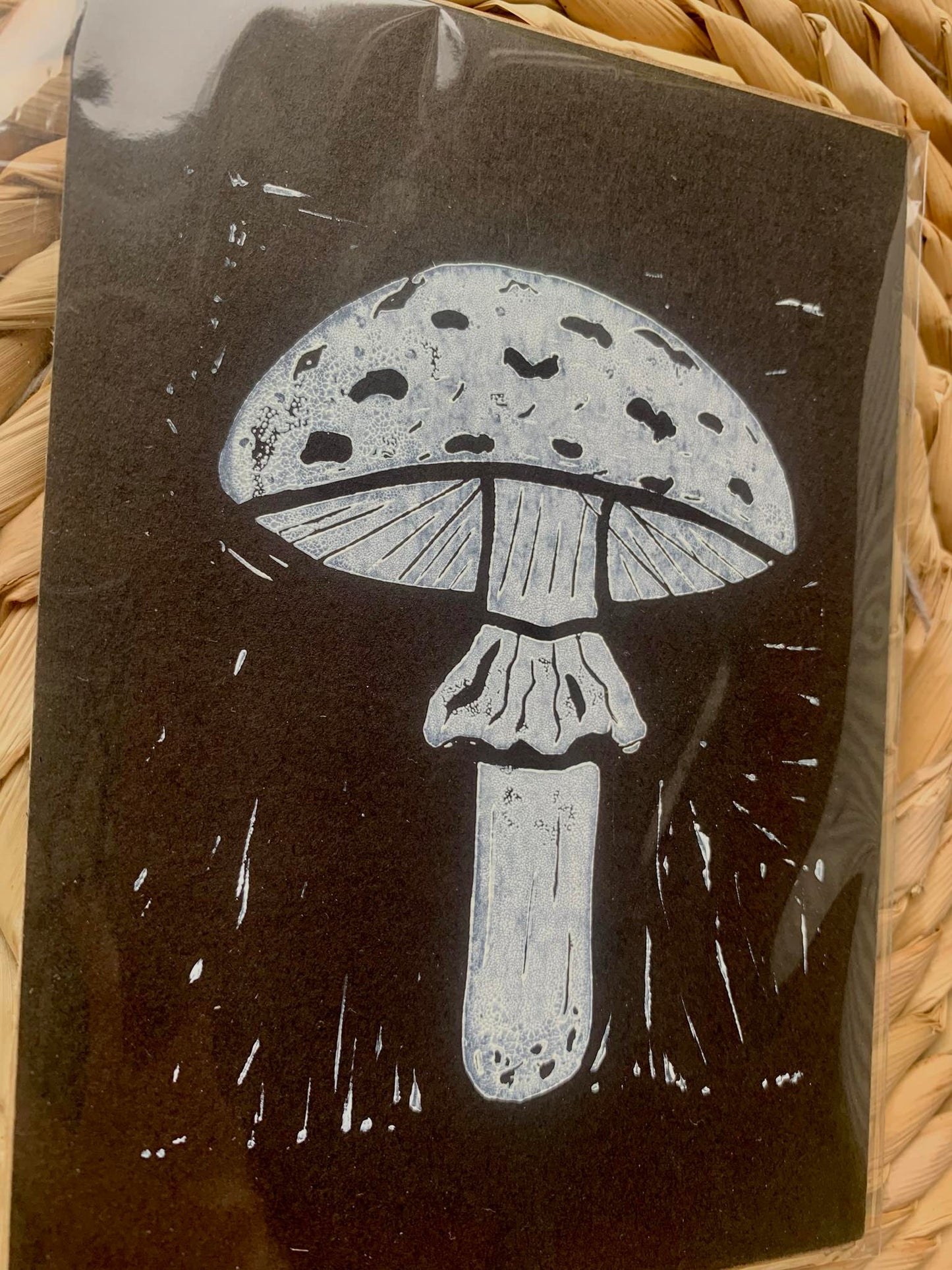 Mushroom - Black/White
