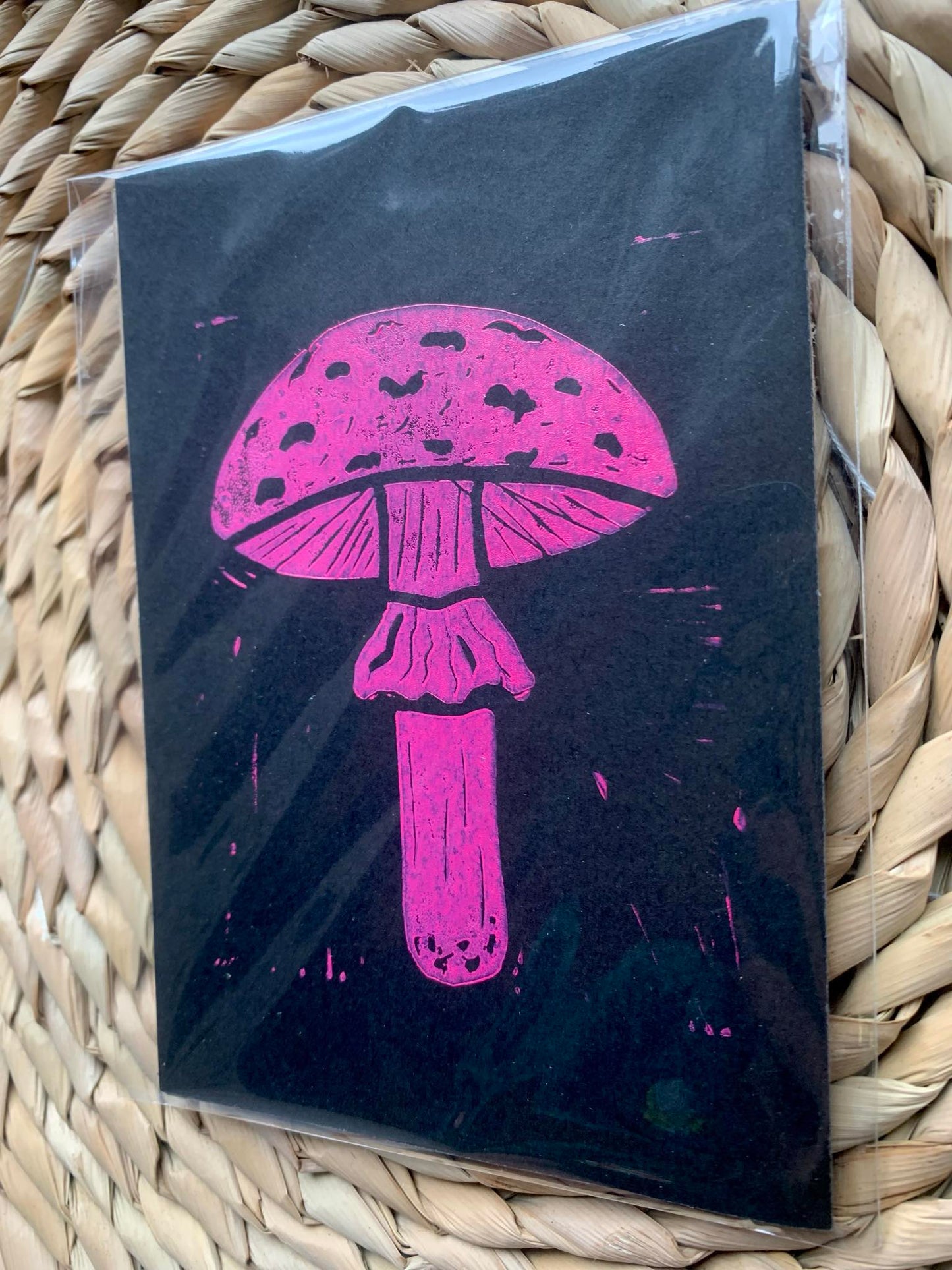 Mushroom - Black/Pink