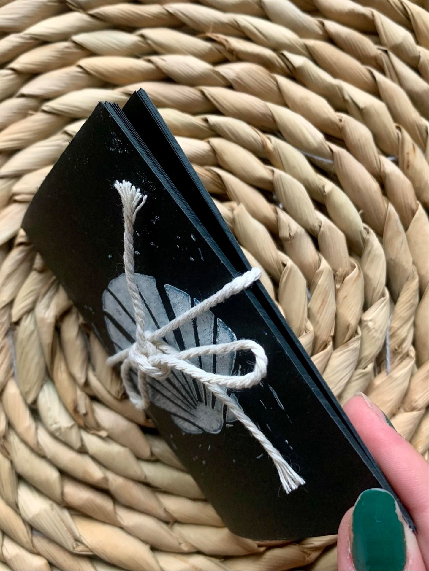 Small Seashell Handmade Notebook Black/Whte