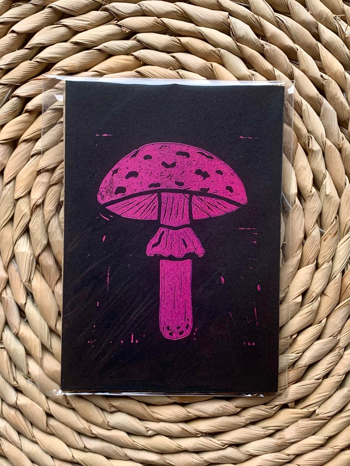 Mushroom - Black/Pink